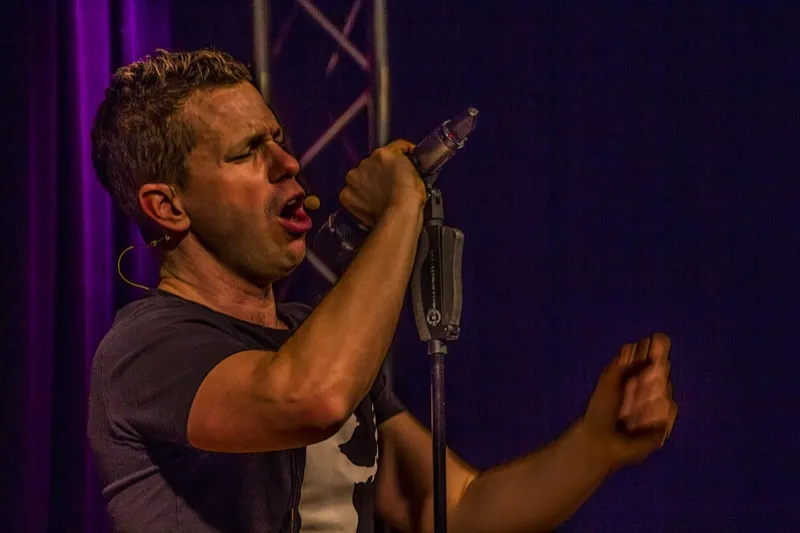 Nepo Fitz live: Live gesungen.